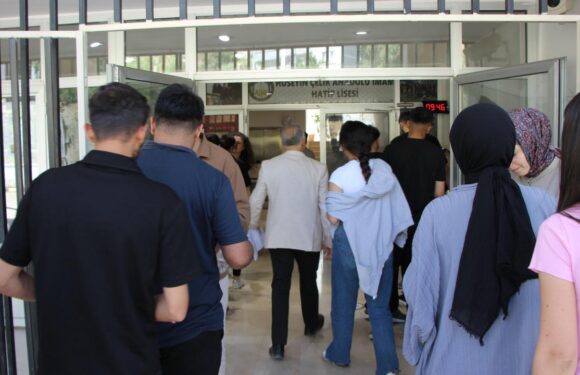 YKS’nin üçüncü oturumu Yabancı Dil Testi başladı