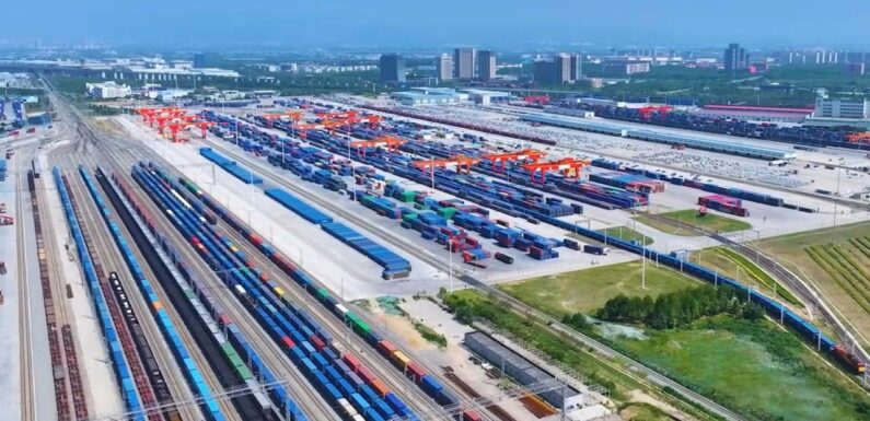 Çin’den Türkiye’ye ilk yük trenleri yola çıktı