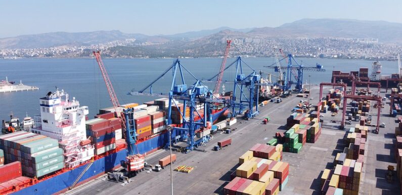 Türkiye’nin komşularına ihracatı yılın ilk yarısında 13,3 milyar dolara ulaştı