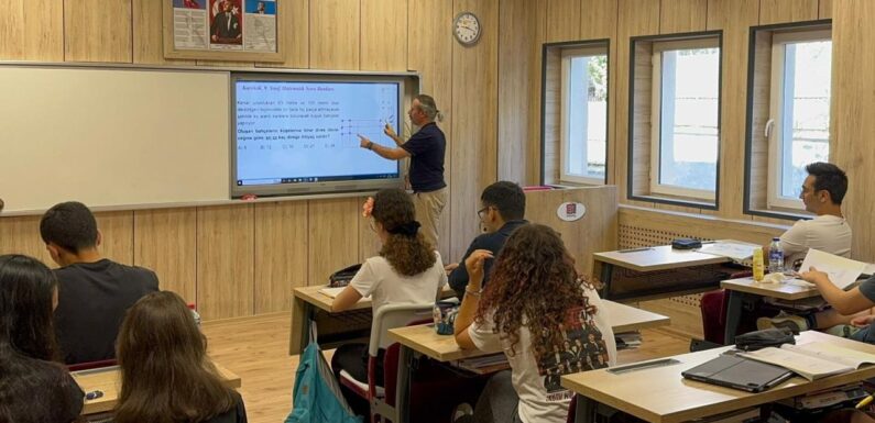MEB’in destekleme ve yetiştirme kursları ile yaz okullarında eğitimler başladı