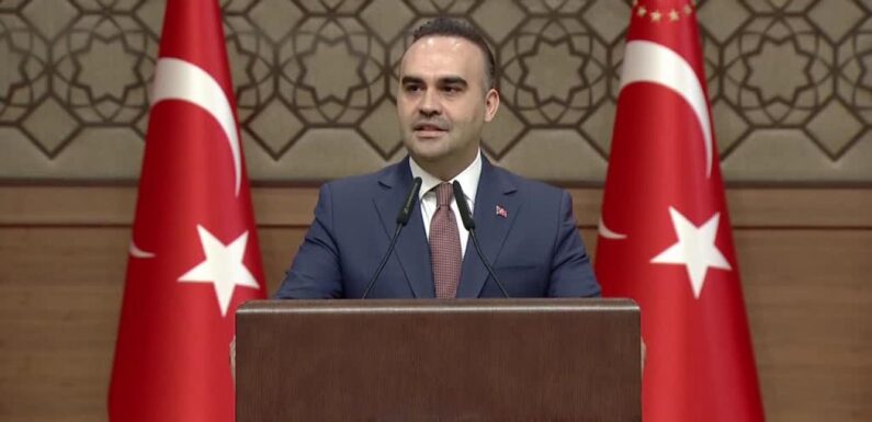 Bakan Kacır: Yeni sanayi yatırımlarının Anadolu’da yapılmasına gayret ediyoruz