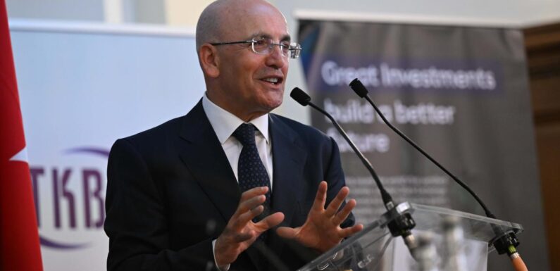 Bakan Şimşek: Enflasyonun 2027’de tek hanelere inmesini hedefliyoruz