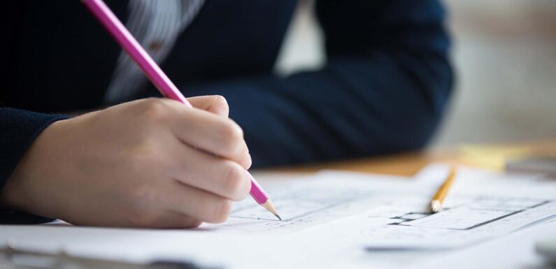 Akademi Giriş Sınavı ve Öğretmenlik Alan Bilgisi Testi pazar günü yapılacak