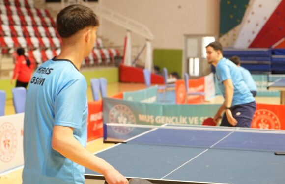 MEB, milli sporculardan beden eğitimi öğretmeni ataması yapacak
