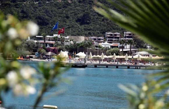 Türkiye’nin turizm geliri yılın ikinci çeyreğinde arttı