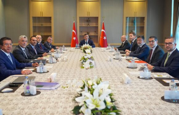 EKK: Enflasyonla mücadele sürecek, mali disiplinden taviz verilmeyecek