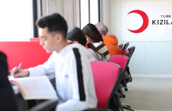 Deprem bölgesinden 504 öğrenci YKSde başarıyla üniversiteye yerleşti