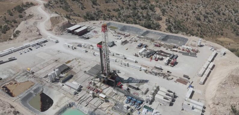 İki yerli petrol sondaj kulesi Şırnak’ta göreve başladı