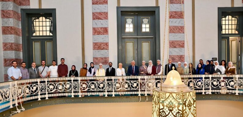 Rektör Aydın, Filistinli öğrencileri ağırladı
