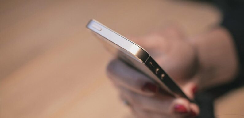 İlk çeyrekte 2,8 milyon akıllı telefon sisteme kaydedildi