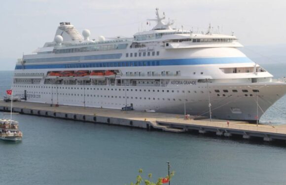 Kruvaziyer turist sayısının yıl sonunda rekor kırması bekleniyor