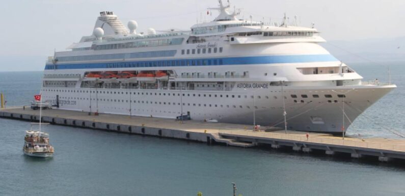 Kruvaziyer turist sayısının yıl sonunda rekor kırması bekleniyor