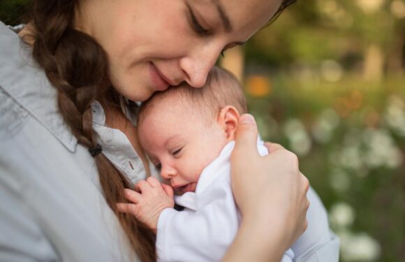 Doğum yardımı ödemeleri hesaplara yatırıldı