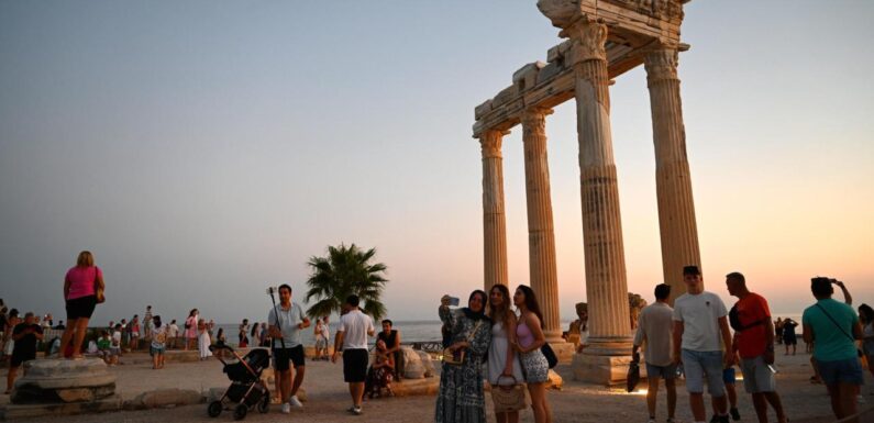 Türkiye’nin turizm geliri yılın üçüncü çeyreğinde arttı