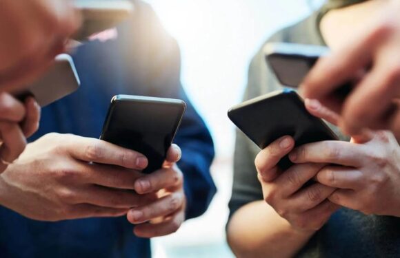 Türkiye’nin telefon karnesi: En çok 182 ile en uzun 170 ile konuşuldu