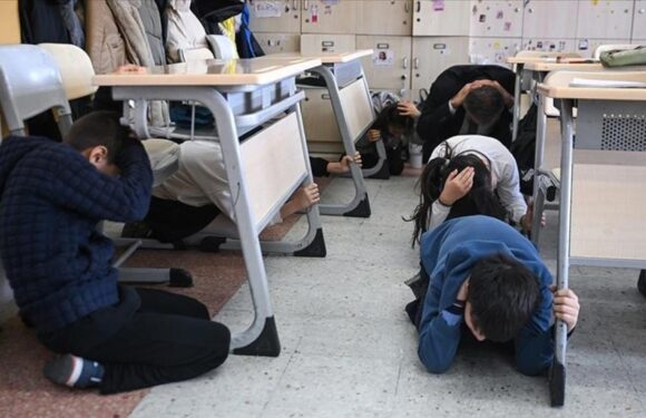 MEB afetlere karşı okullarda eş zamanlı tatbikat uygulayacak