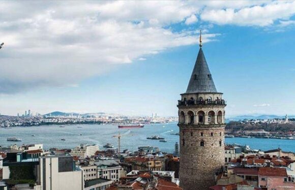 Yerli turistler ikinci çeyrekte 116,9 milyar lira harcama yaptı