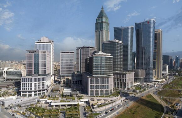 İstanbul Finans Merkezine 4 ödül birden