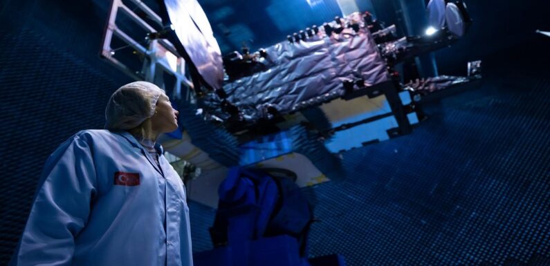 Türkiye’den uydu gücünü artıracak küresel hamle