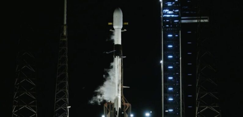 Milli uydu Fergani FGN100d2 uzayda