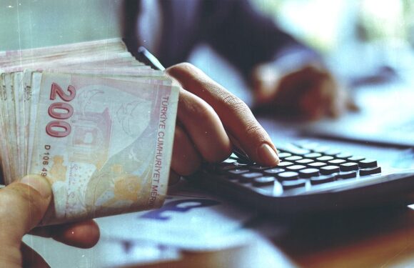 Memur ve emeklinin 4 aylık zam oranı belli oldu