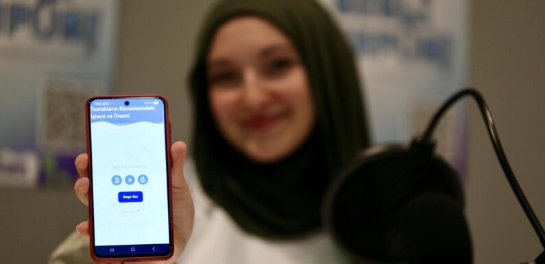 Üniversitelilerden görme engellilere sesli ders notu uygulaması