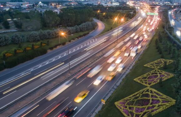 Dev projelerle Türkiye’nin ulaşım ağı genişliyor