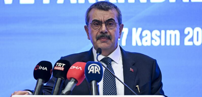 Bakan Tekin: 2002’den itibaren 13 bin öğrenciyi yurt dışına gönderdik